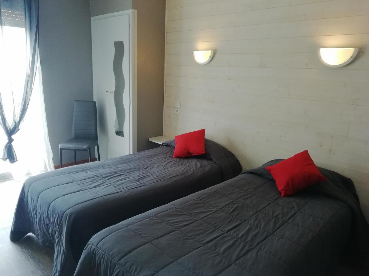 Hotel L'Oustalet Font-Romeu-Odeillo-Via Dış mekan fotoğraf
