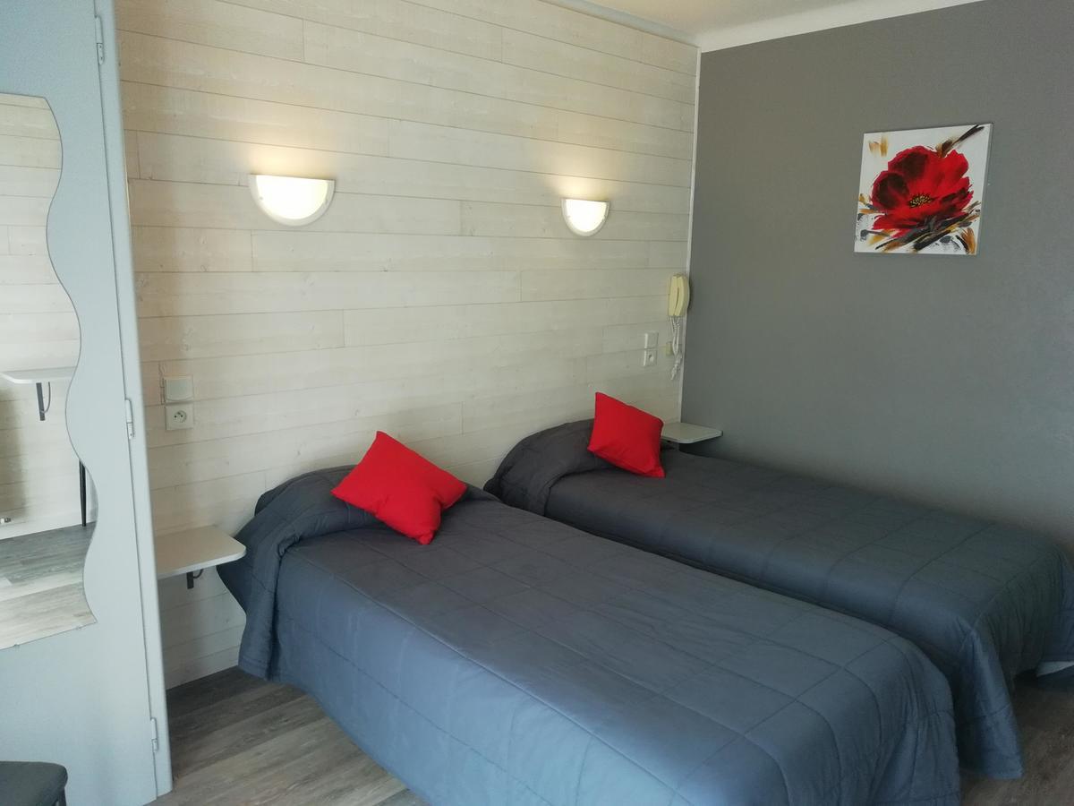 Hotel L'Oustalet Font-Romeu-Odeillo-Via Dış mekan fotoğraf