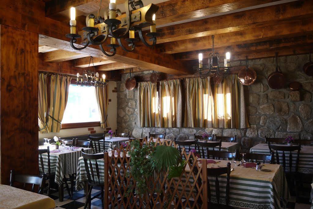 Hotel L'Oustalet Font-Romeu-Odeillo-Via Dış mekan fotoğraf